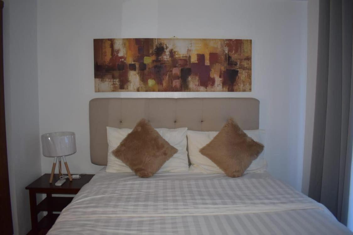 Affordable Makati Apt マニラ市 エクステリア 写真