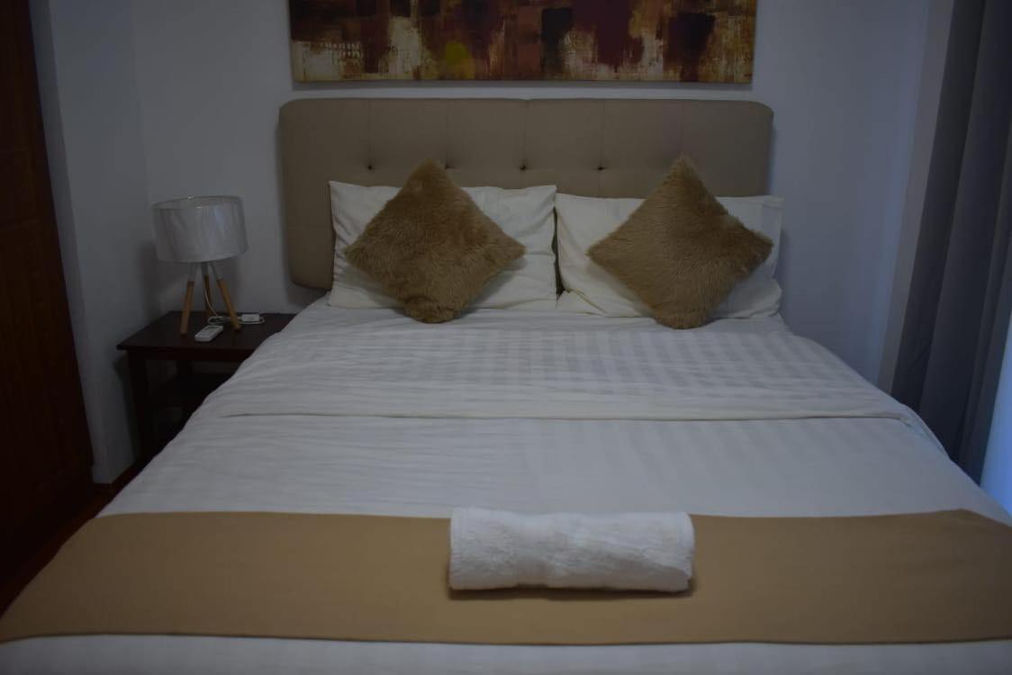 Affordable Makati Apt マニラ市 エクステリア 写真