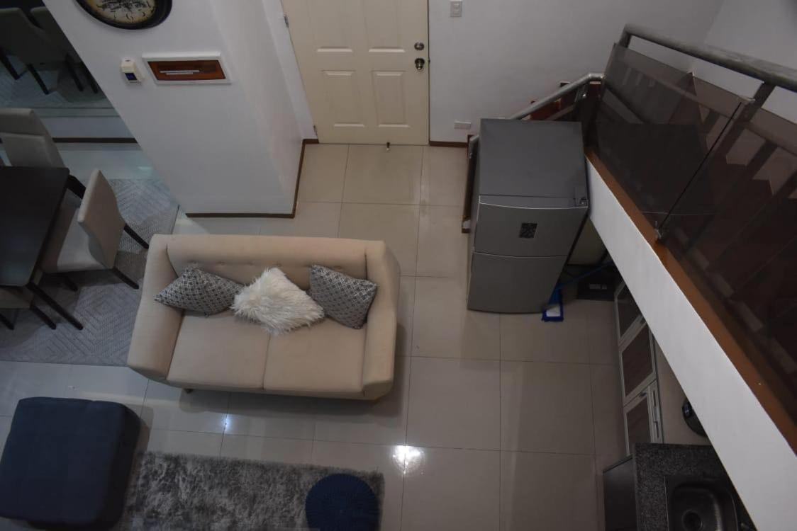 Affordable Makati Apt マニラ市 エクステリア 写真