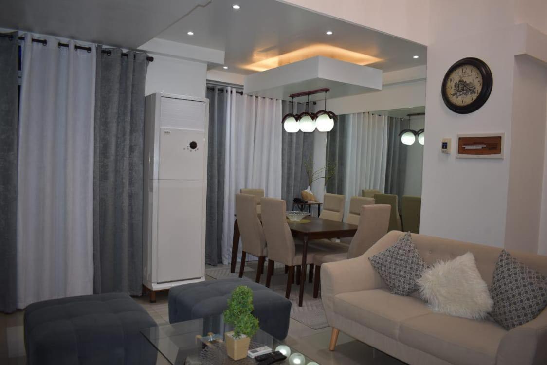 Affordable Makati Apt マニラ市 エクステリア 写真