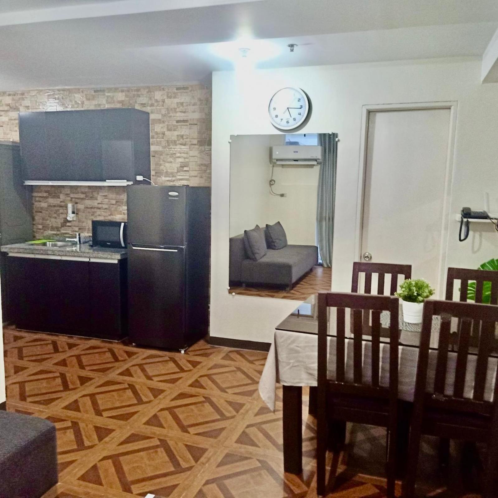 Affordable Makati Apt マニラ市 エクステリア 写真