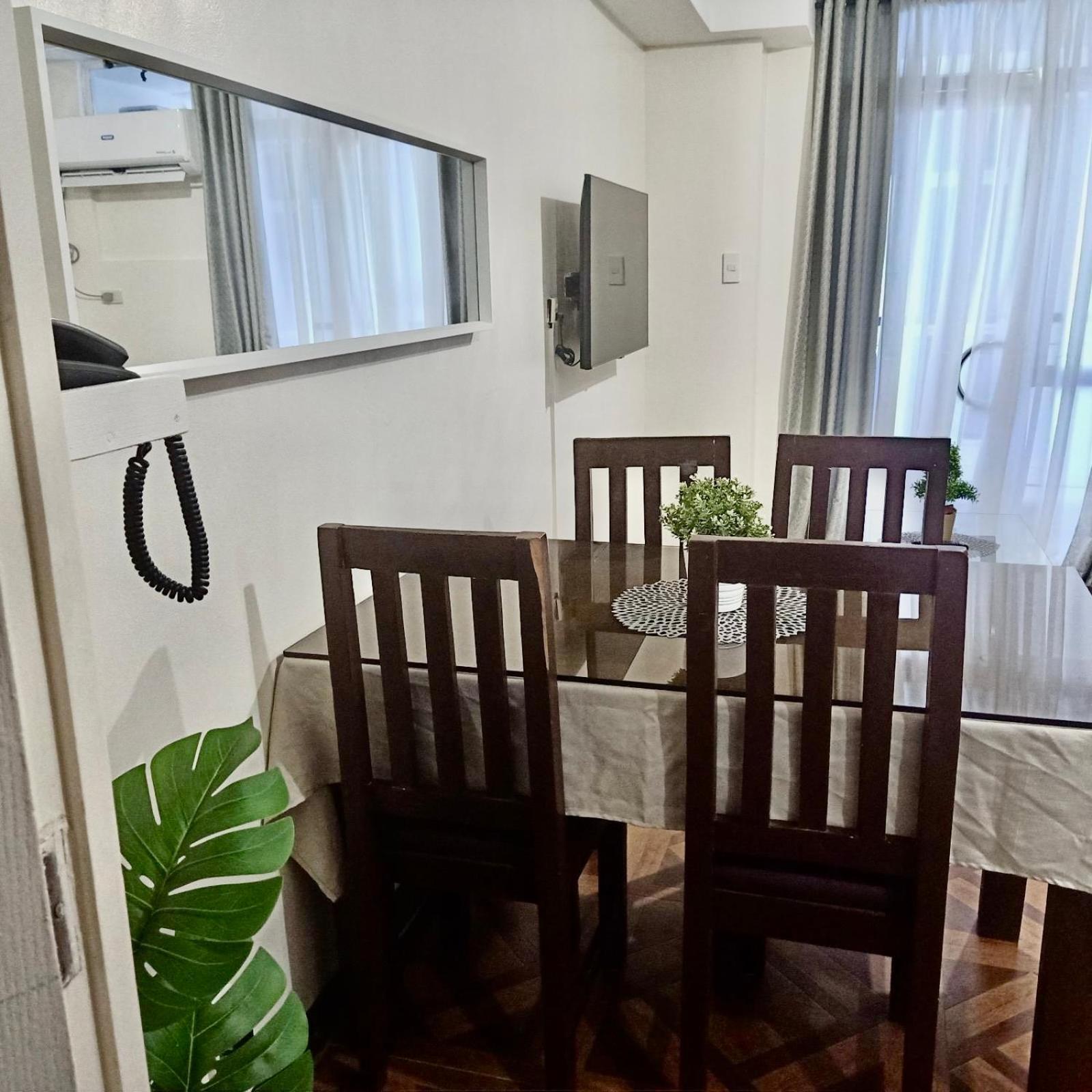 Affordable Makati Apt マニラ市 エクステリア 写真